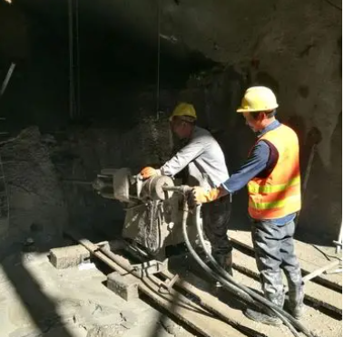 长洲水下抗分散灌浆料特点 水下不分散注浆料介绍